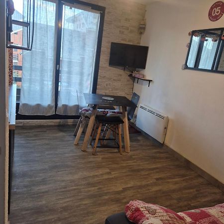 Appartement Centre Station Risoul 1850 Pied Des Pistes Le Villaret 2 Exterior foto
